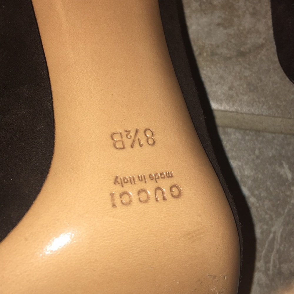 Shoes - Picture 2 of 7